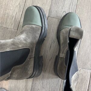 Stylish Two-Tone Ankle Boots Made in Italy